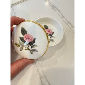 Vintage Wedgwood Hathaway Rose Bone China Trinket Box